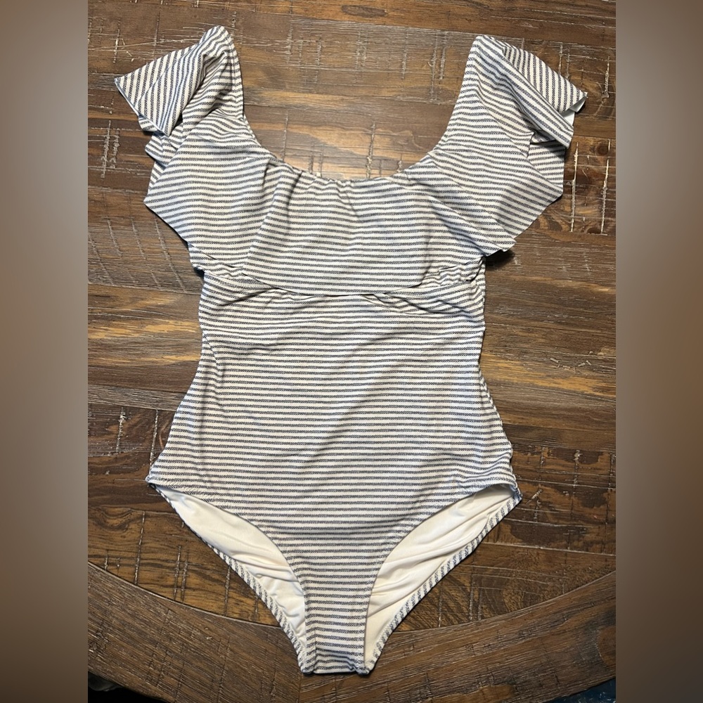 New with tags! Anthropologie swim suit. Medium.